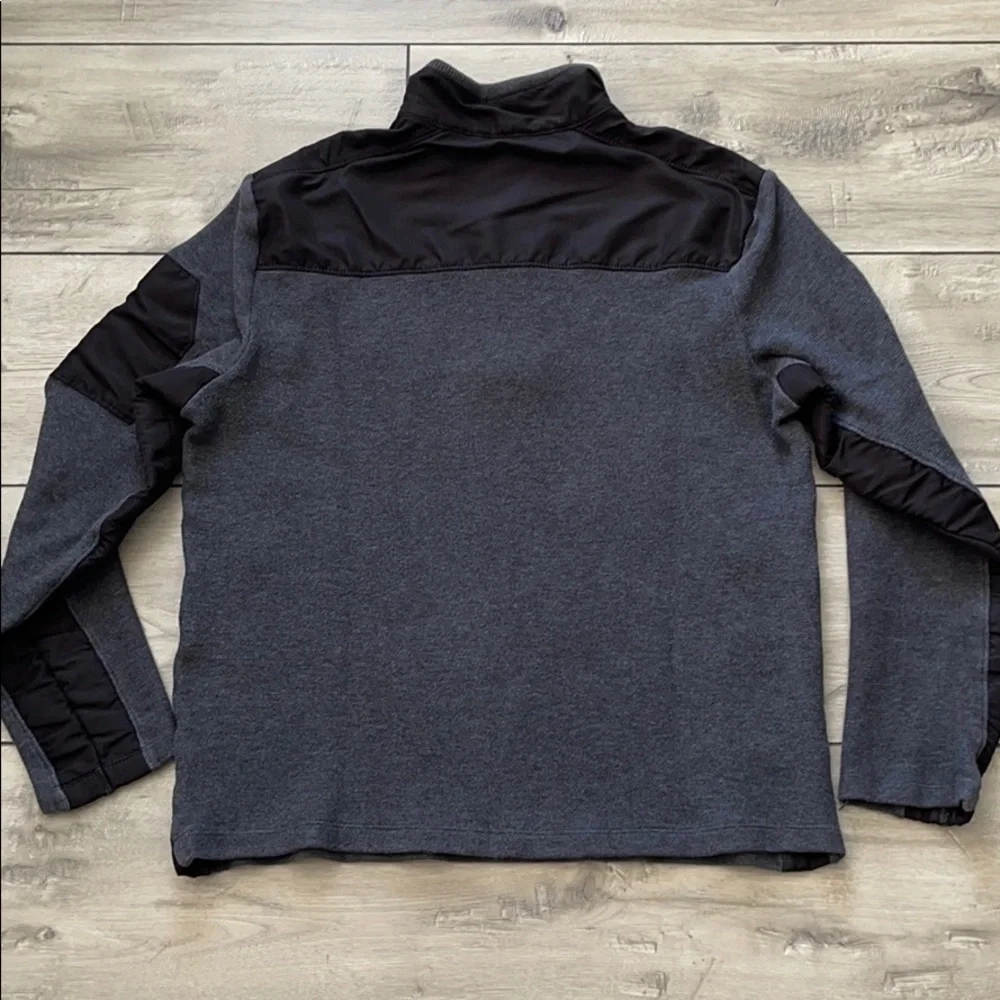 Calvin Klein Men’s Sweater Size M
